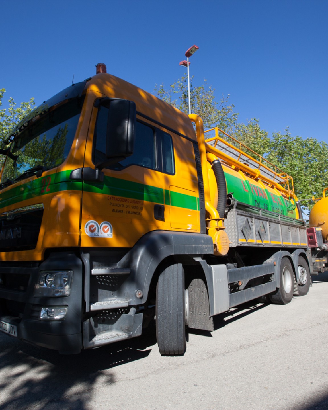 Extracciones Levante. Transporte de aguas residuales, protegiendo el medio ambiente