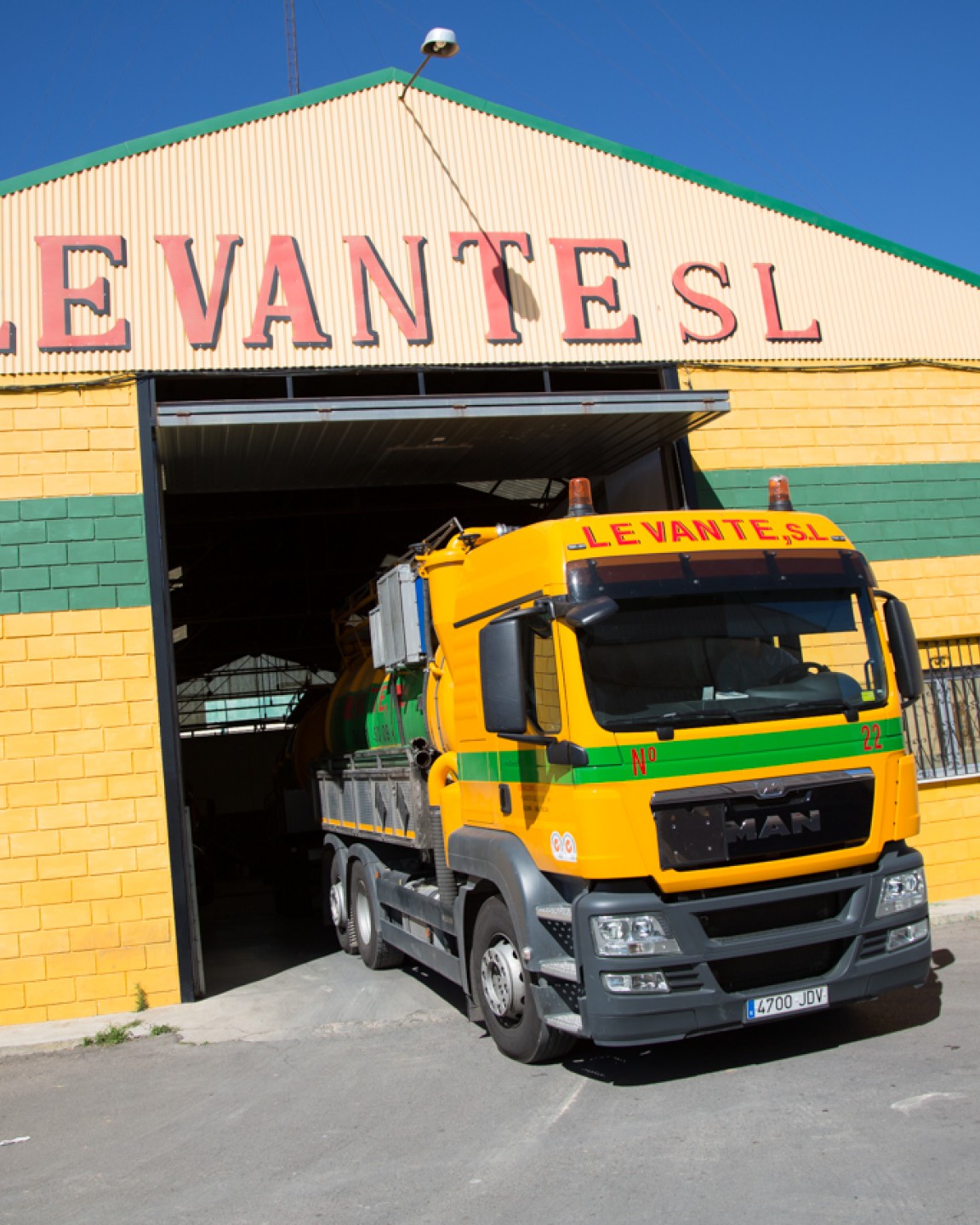 Extracciones Levante. Extracciones Levante, más de 30 al servicio de los valencianos